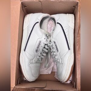 Adidas Yeezy Calabasas Casual sneakers lightly used